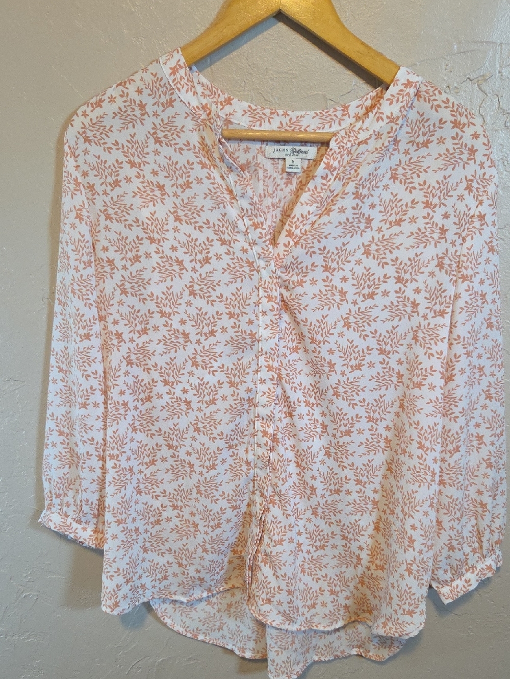 Jack's Girlfriend White and Coral Printed Button-Front Blouse Size Small